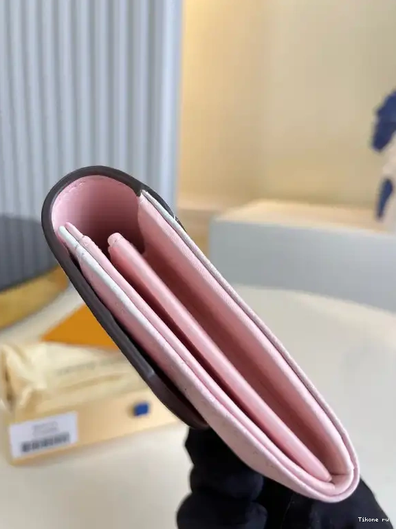 Cheap VUITTON IRIS WALLET LOUIS 0507